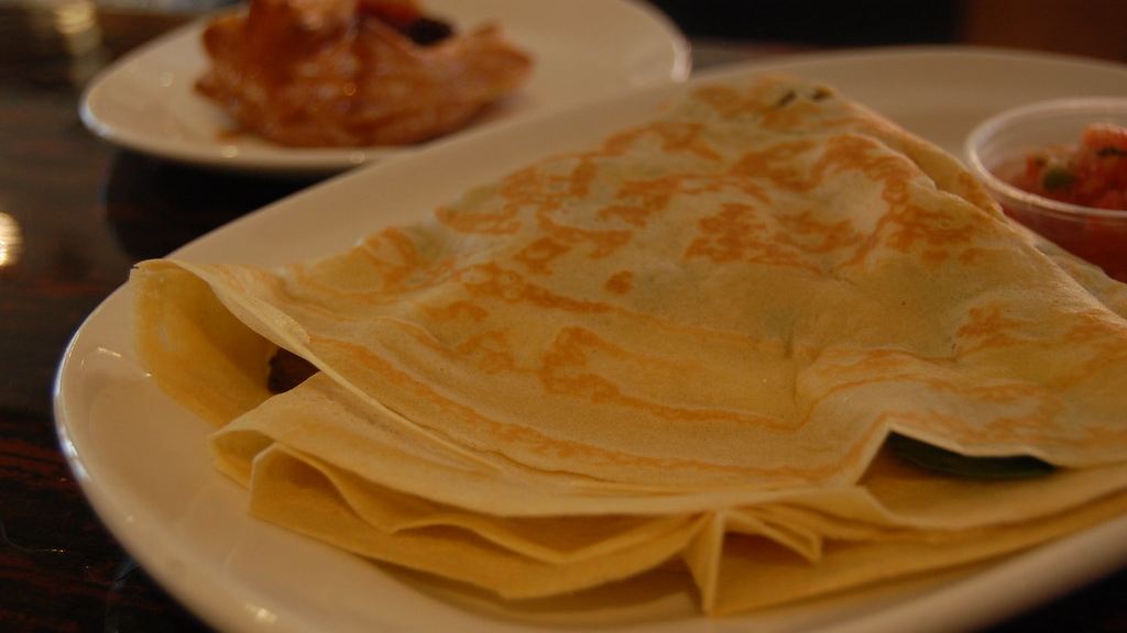 Cómo hacer crepes caseras finas (receta fácil)