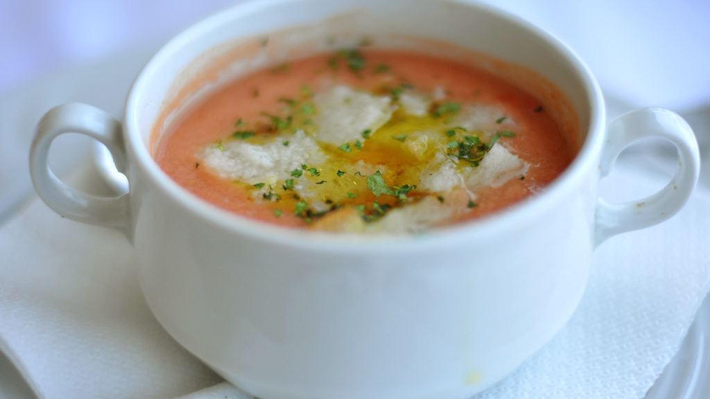 Cómo hacer gazpacho andaluz casero (receta tradicional)